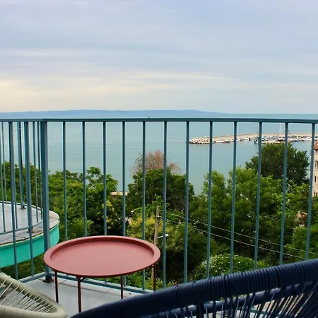 Sunset Art Front Penzion