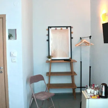 ゲストハウス Sunset Art Front