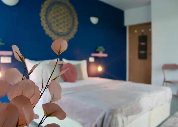 Sunset Art Front 招待所