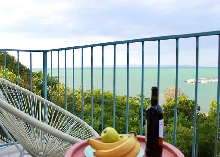 Sunset Art Front 切尔诺莫雷茨